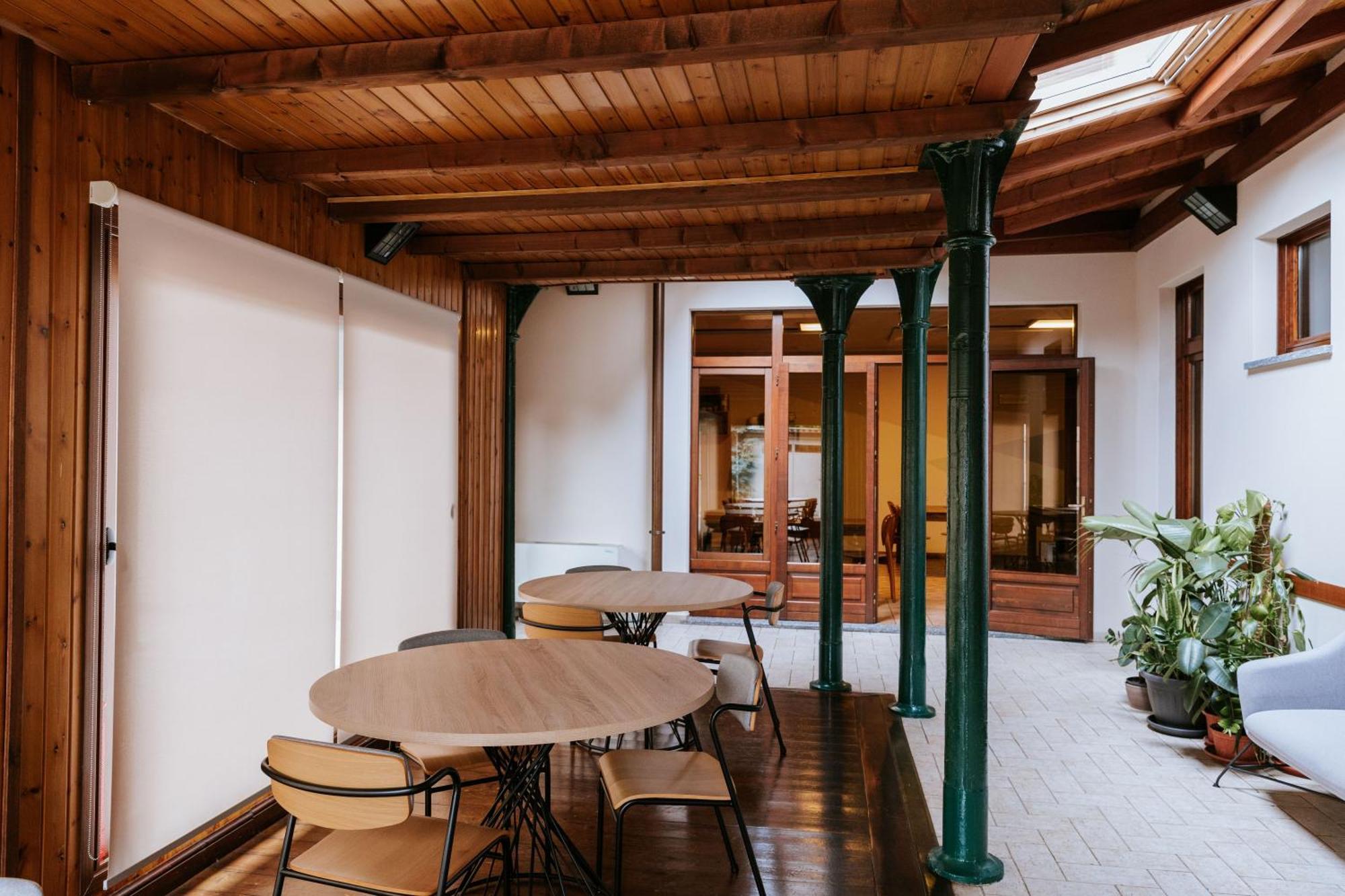 Manfredi Ristorante Con Alloggio Romentino Exterior photo